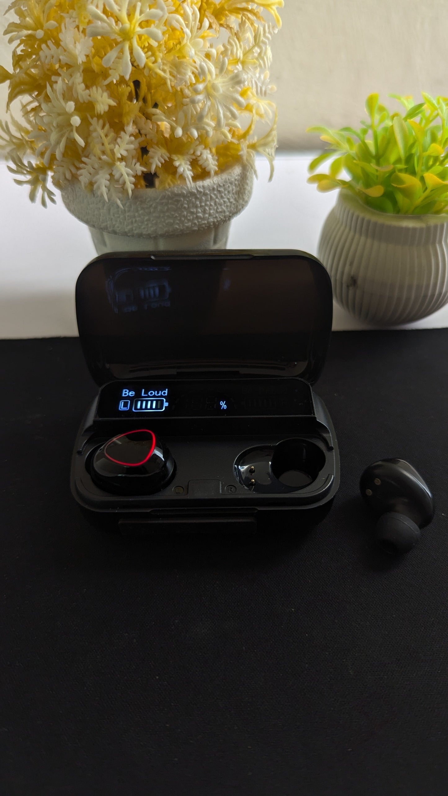 M10 TWS Earbuds with Power Bank