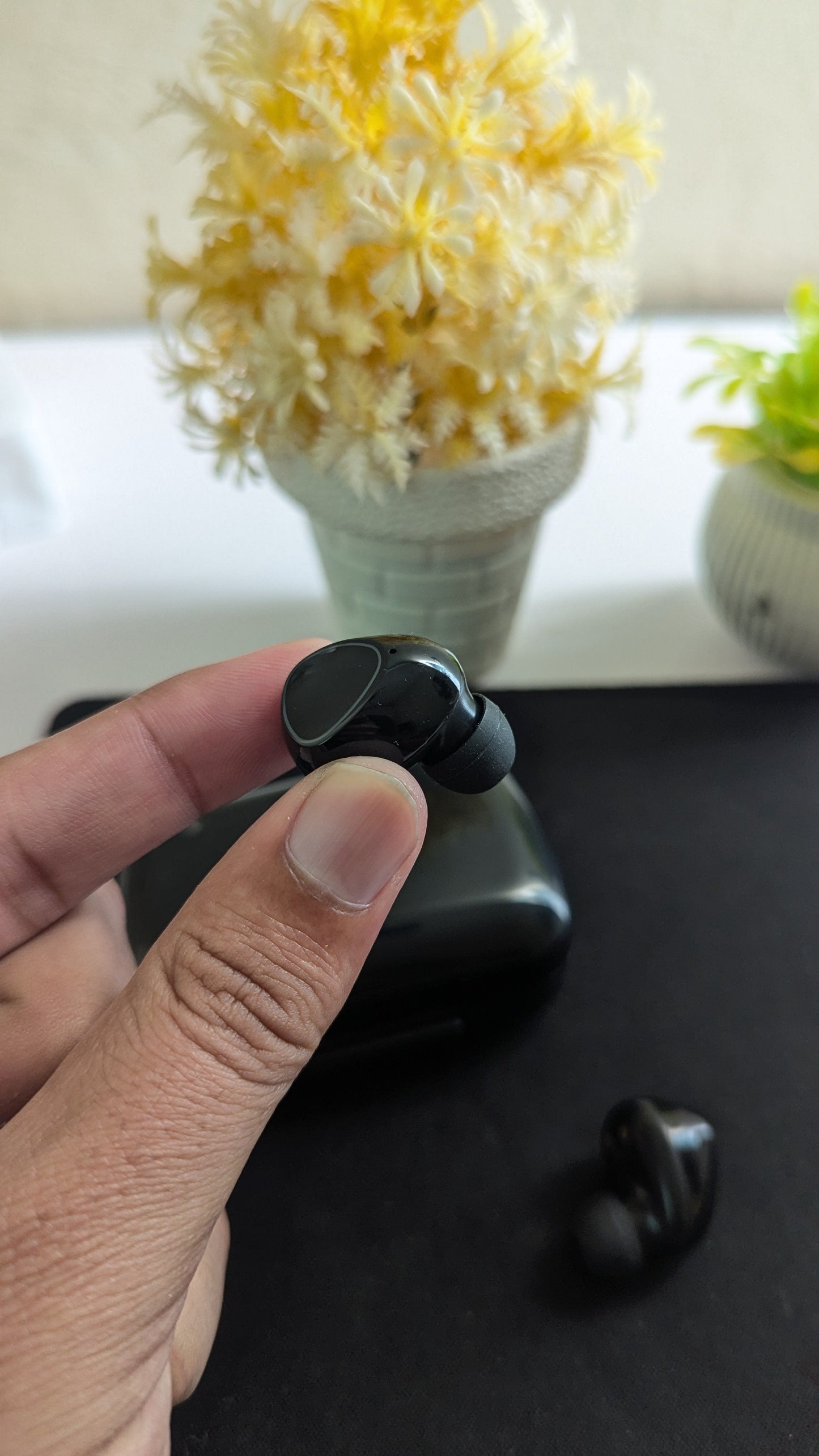 M10 TWS Earbuds with Power Bank